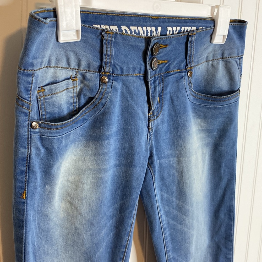 Junior Women's size 3/4 vip street denim Jeans - Picture 2 of 12